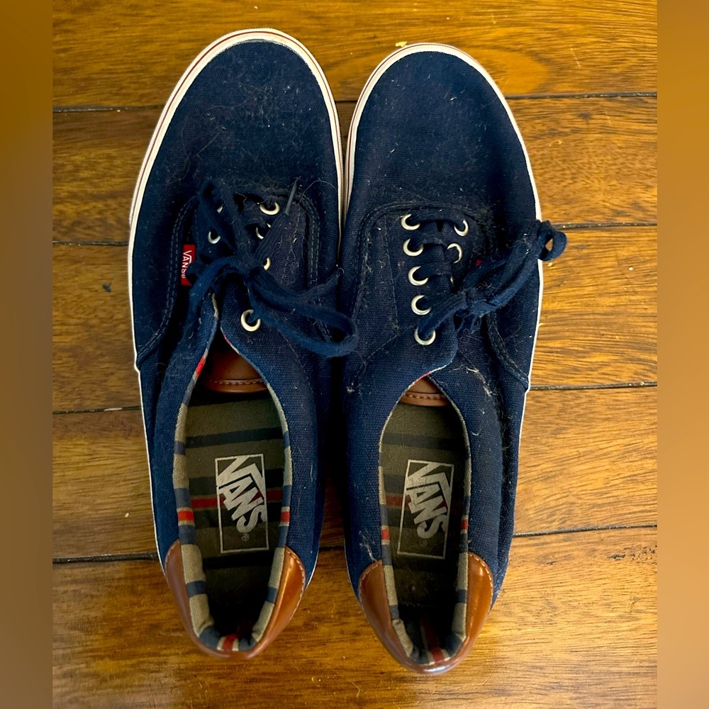 Vans Size 11 - Used very lightly